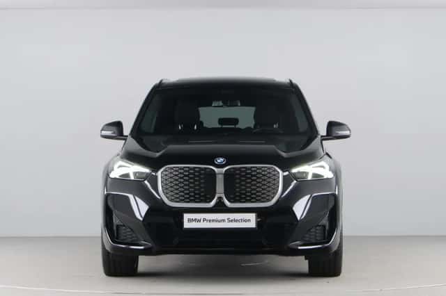 BMW iX1 (2025) thumbnail 6