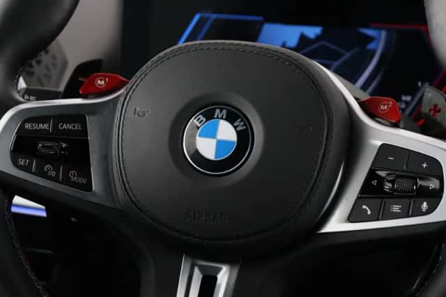 BMW XM (2024) thumbnail 3