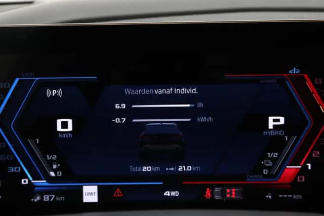 BMW XM (2024) thumbnail 4