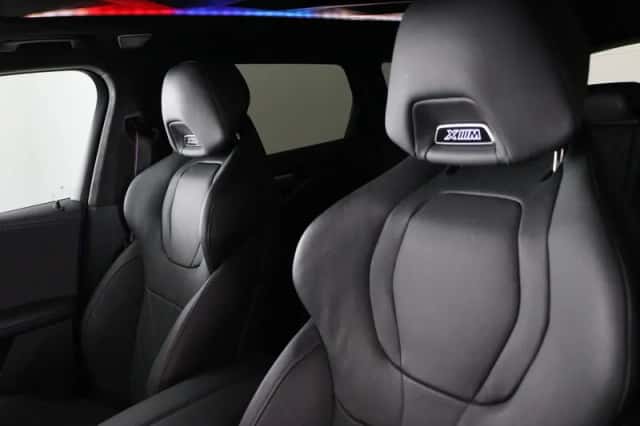 BMW XM (2024) thumbnail 6