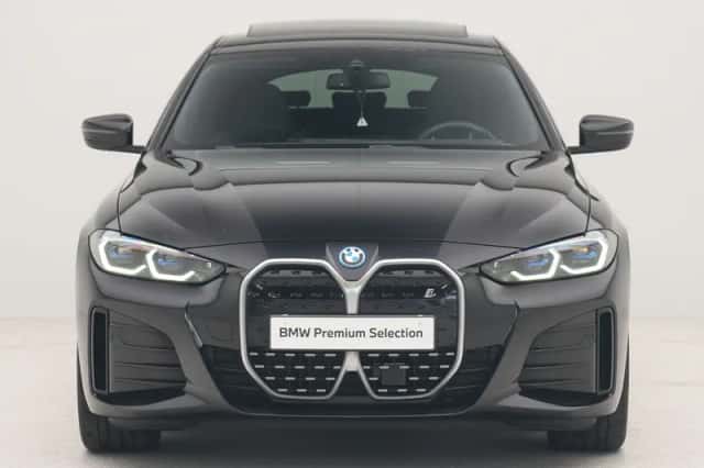 BMW i4 (2023) thumbnail 6