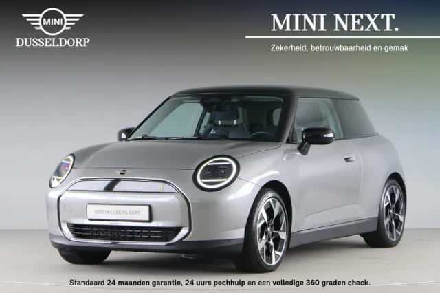 MINI Cooper (2024) thumbnail 1