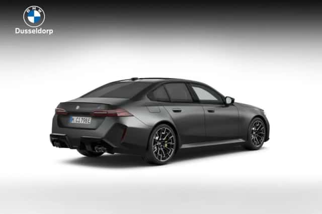 BMW M5 (2026) thumbnail 2