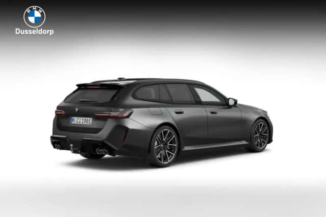 BMW M5 (2026) thumbnail 2