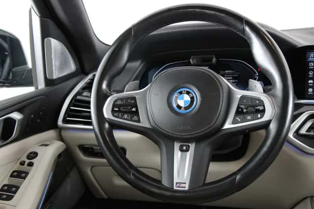 BMW X5 (2022) thumbnail 2