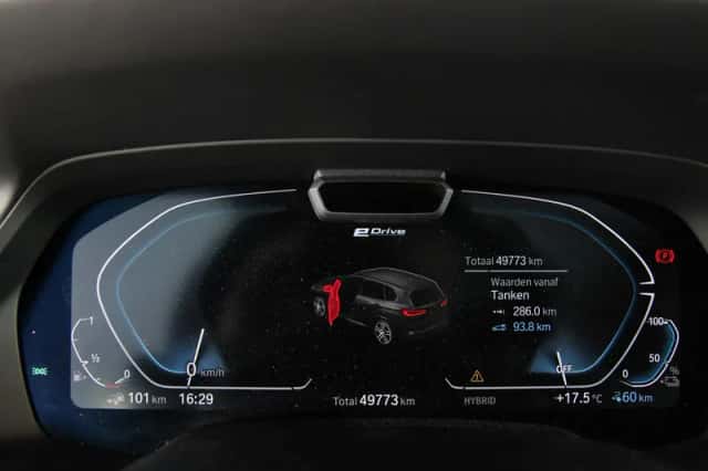 BMW X5 (2022) thumbnail 3
