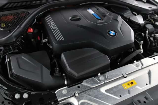 BMW 3-Serie (2024) thumbnail 4