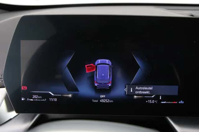 BMW X1 (2023) thumbnail 3