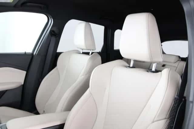 BMW X1 (2023) thumbnail 5