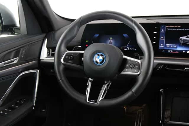 BMW X1 (2025) thumbnail 2