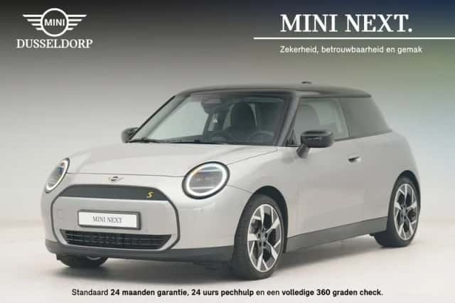 MINI Cooper (2024) thumbnail 1
