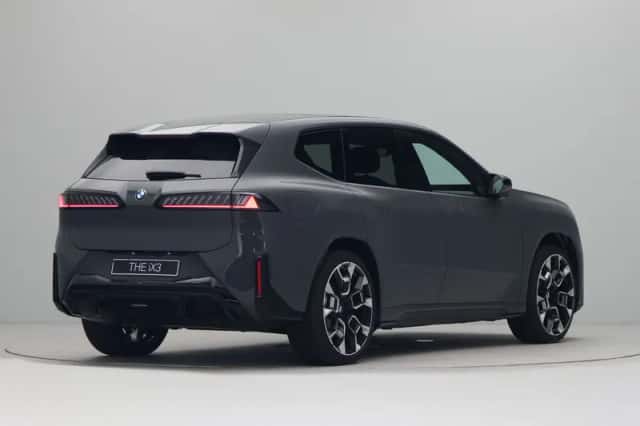 BMW iX3 (2026) thumbnail 5