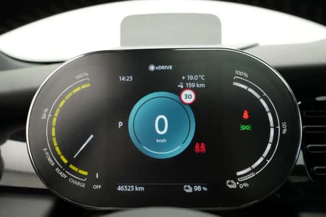 MINI Mini Electric (2022) thumbnail 3