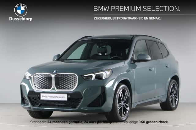 BMW iX1 (2025) thumbnail 1