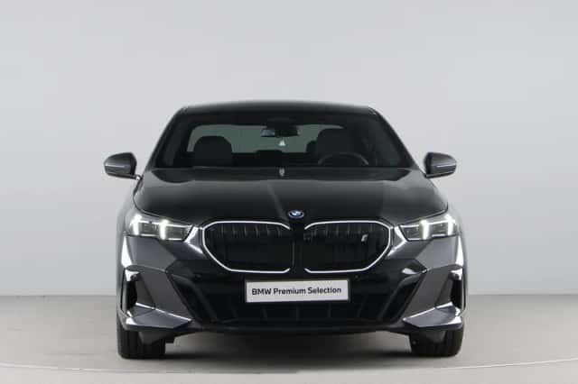 BMW i5 (2026) thumbnail 6