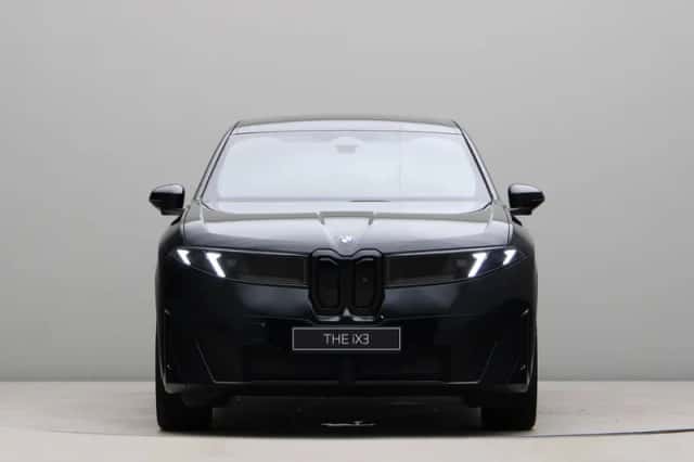 BMW iX3 (2026) thumbnail 6