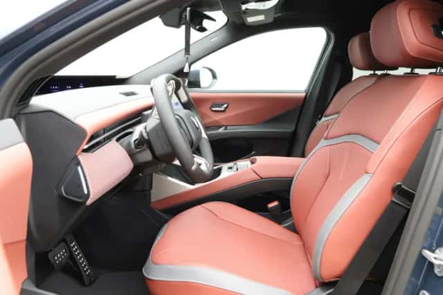 BMW iX3 (2026) thumbnail 4