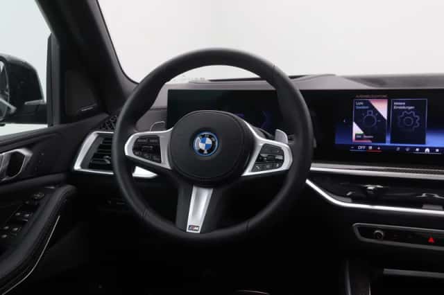 BMW X5 (2025) thumbnail 2