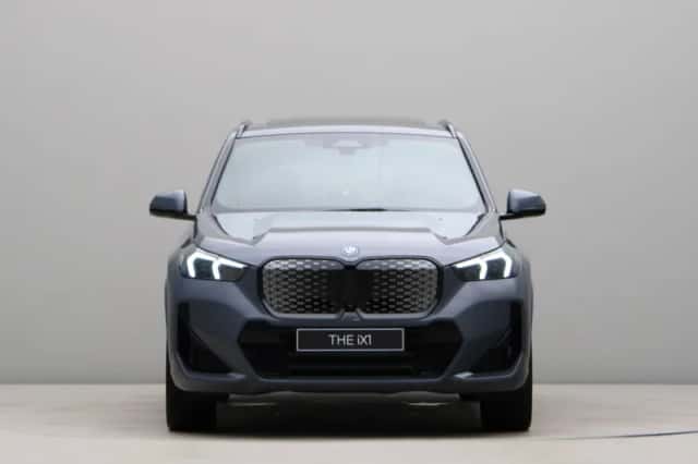 BMW iX1 (2026) thumbnail 6
