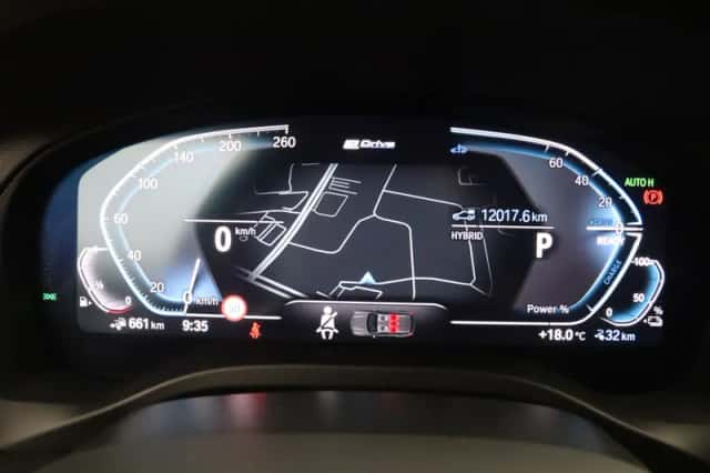 BMW X3 (2024) thumbnail 3