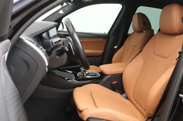 BMW X3 (2024) thumbnail 4