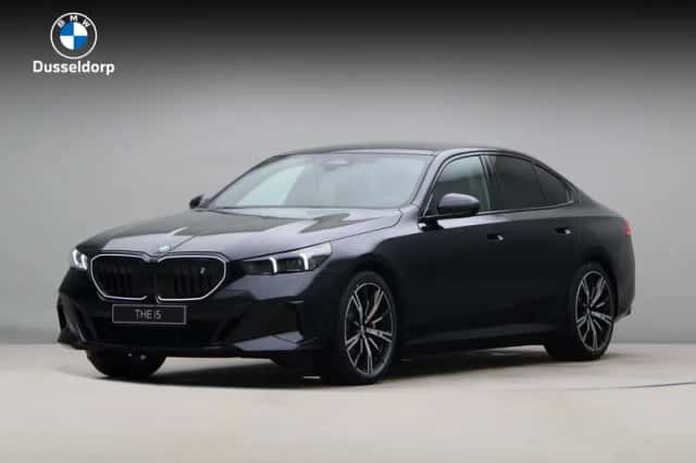 BMW i5 (2026) thumbnail 1