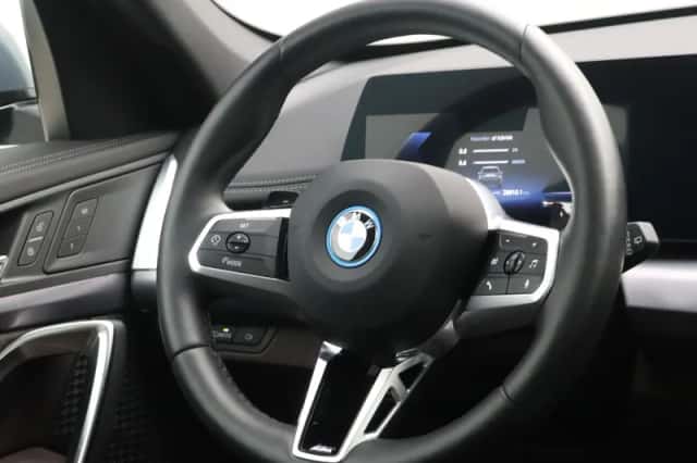 BMW X1 (2024) thumbnail 2