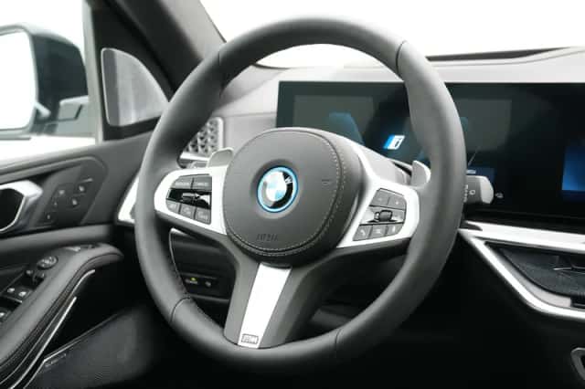 BMW X5 (2026) thumbnail 2