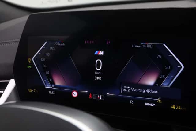 BMW iX2 (2026) thumbnail 3