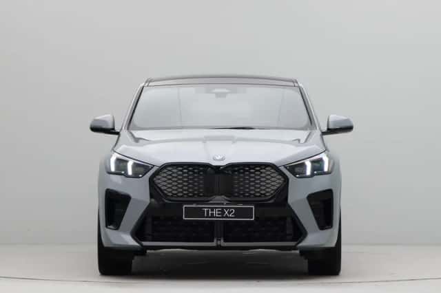 BMW iX2 (2026) thumbnail 5