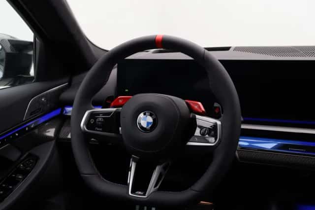 BMW M5 (2026) thumbnail 2