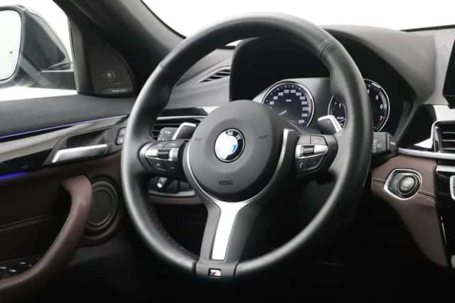 BMW X2 (2021) thumbnail 2