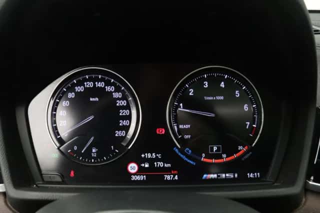 BMW X2 (2021) thumbnail 3