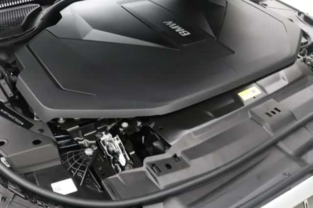 BMW i5 (2026) thumbnail 4