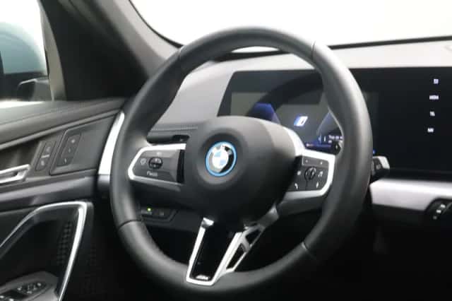 BMW X1 (2024) thumbnail 2