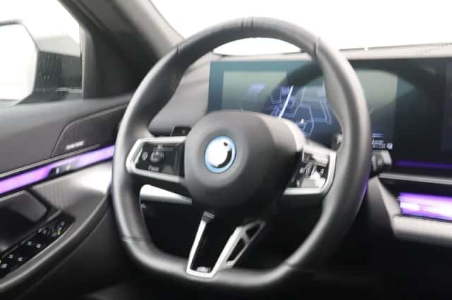 BMW 5-Serie (2025) thumbnail 2