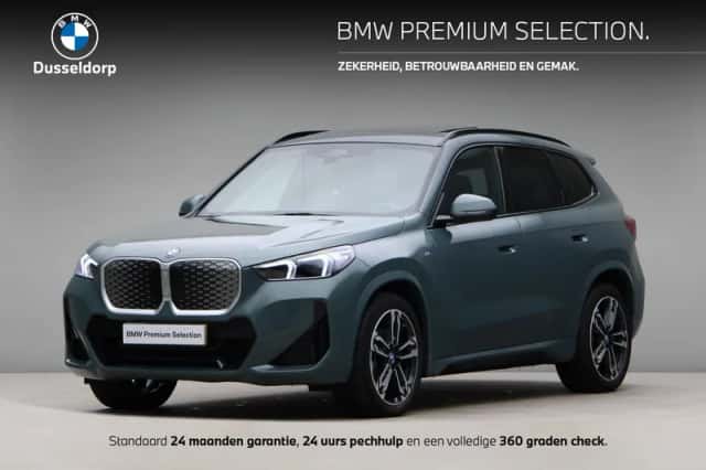 BMW iX1 (2025) thumbnail 1
