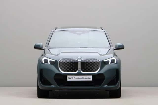 BMW iX1 (2025) thumbnail 6