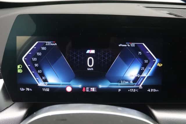 BMW iX1 (2025) thumbnail 3