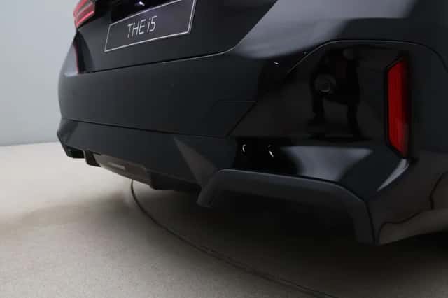 BMW i5 (2025) thumbnail 22