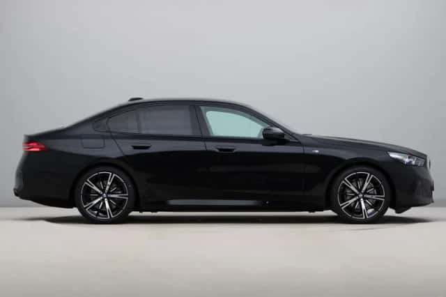 BMW i5 (2025) thumbnail 8