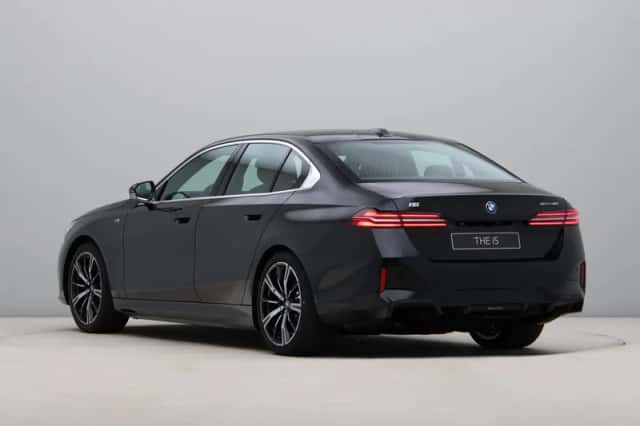 BMW i5 (2026) thumbnail 11