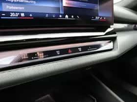 BMW i5 (2026) thumbnail 14