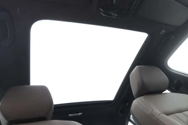 BMW i5 (2026) thumbnail 25