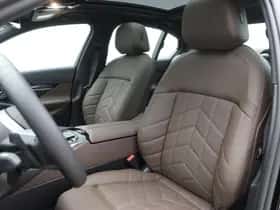 BMW i5 (2026) thumbnail 5
