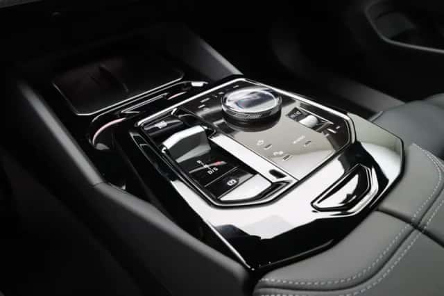 BMW 5-Serie (2026) thumbnail 18