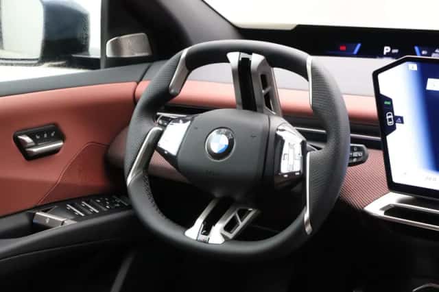BMW iX3 (2026) thumbnail 12
