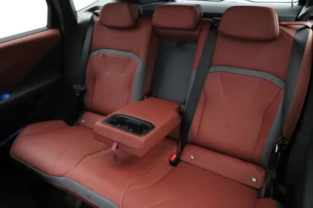 BMW iX3 (2026) thumbnail 17