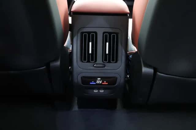 BMW iX3 (2026) thumbnail 19