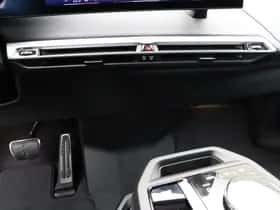 BMW iX (2026) thumbnail 13